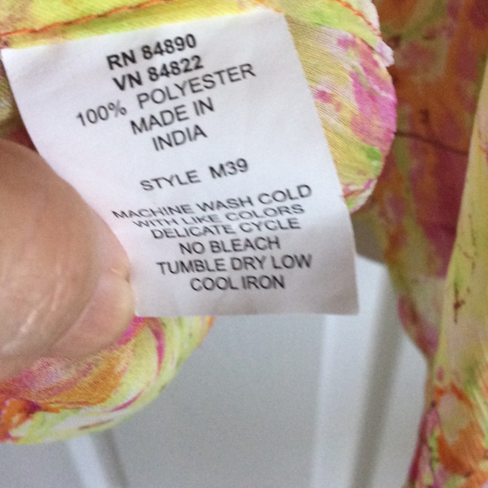 Summer Floral Wrap - Picture 5 of 6